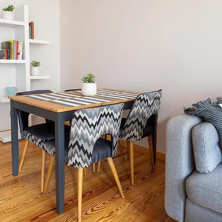 Movie Jezyce Apartment